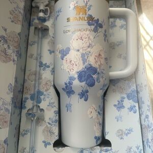 Stanley Floral Insulated Mug - Blue and White